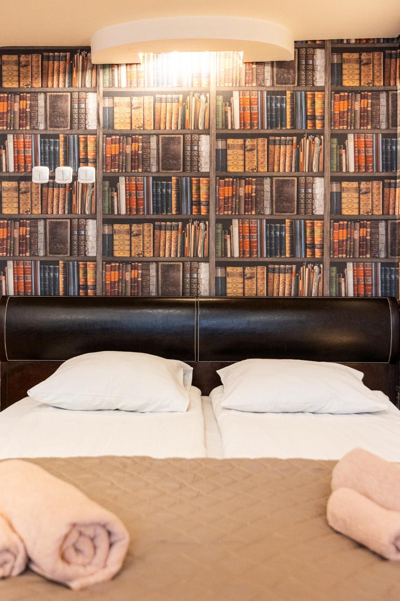 Vintage Senacka Apartment