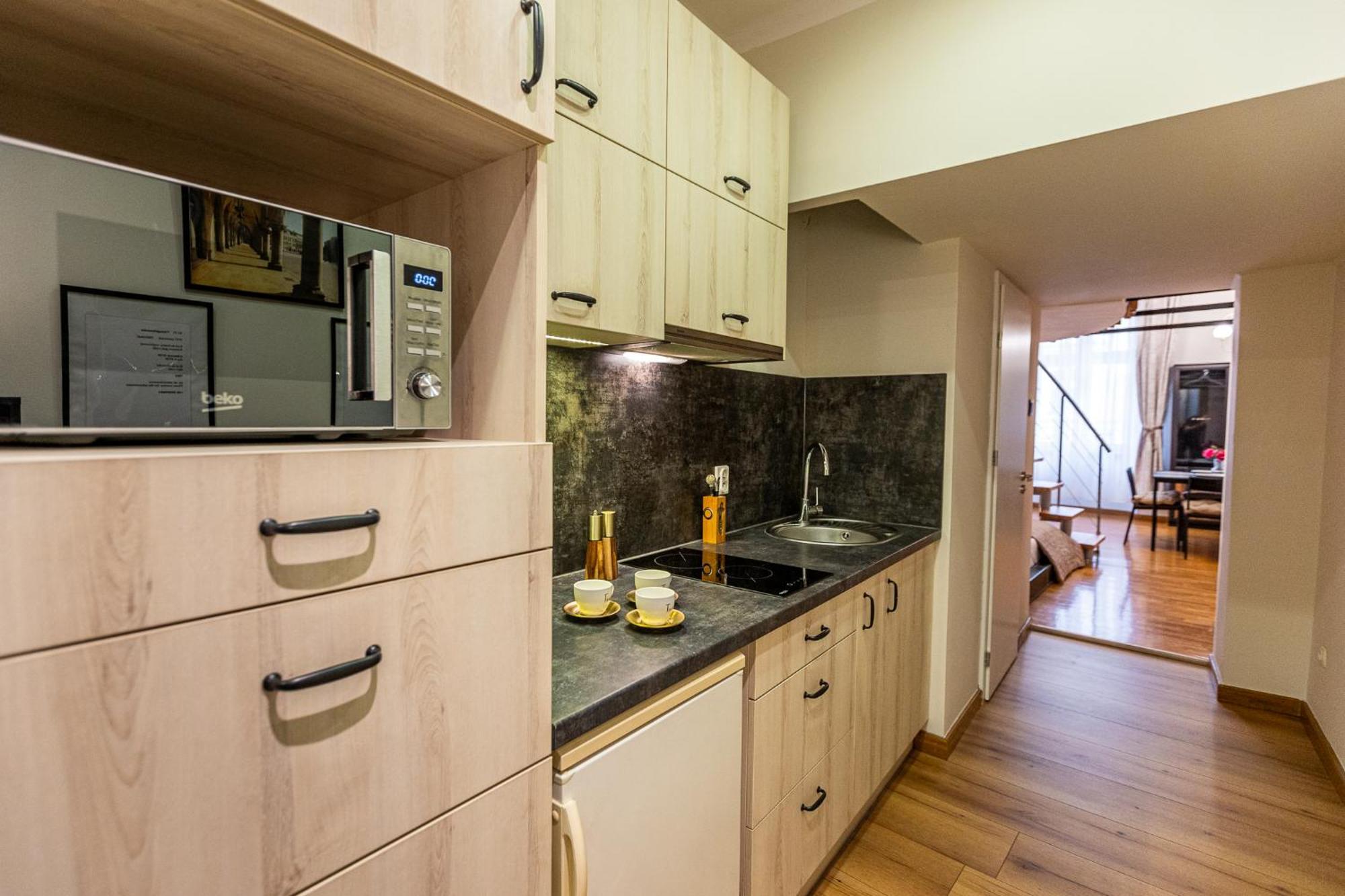 Vintage Senacka Apartment *